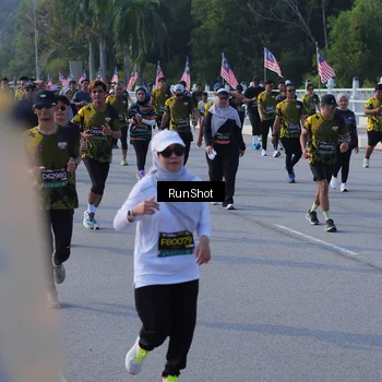 Runner Photo 7128006