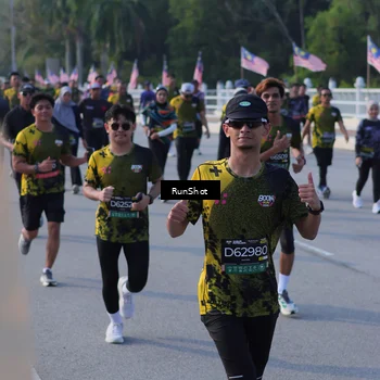 Runner Photo 7128018