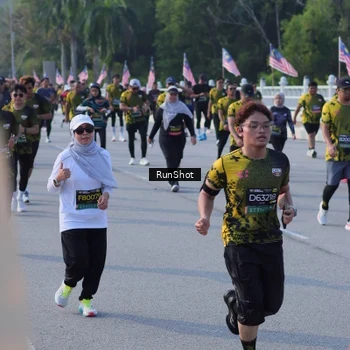 Runner Photo 7128021