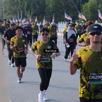 Runner Photo 7128025