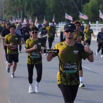 Runner Photo 7128030