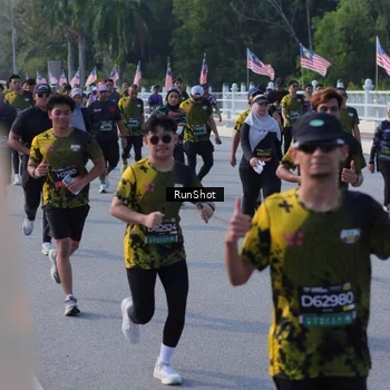 Runner Photo 7128031