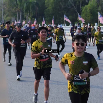 Runner Photo 7128032