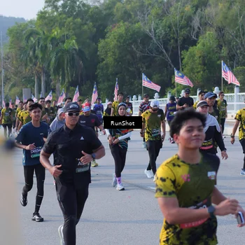 Runner Photo 7128036