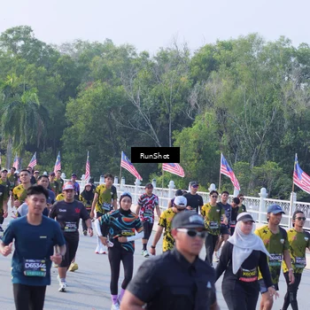 Runner Photo 7128050