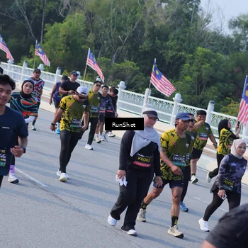 Runner Photo 7128056