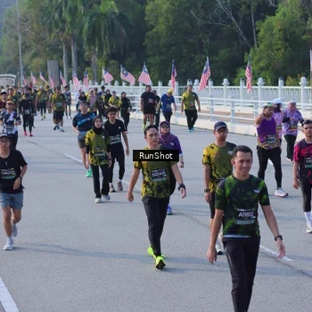 Runner Photo 7128063