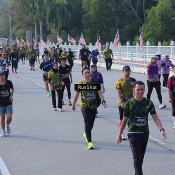 Runner Photo 7128065