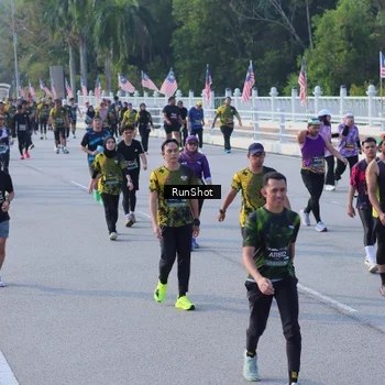 Runner Photo 7128066