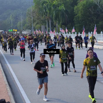 Runner Photo 7128073