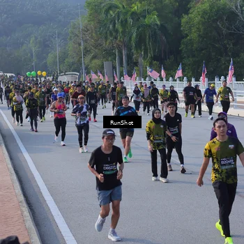 Runner Photo 7128079