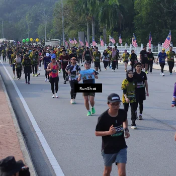 Runner Photo 7128084
