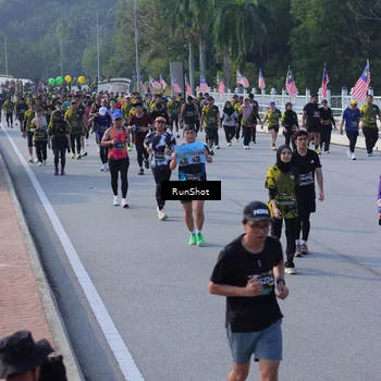 Runner Photo 7128087