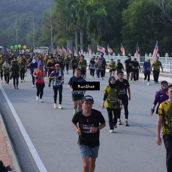 Runner Photo 7128088