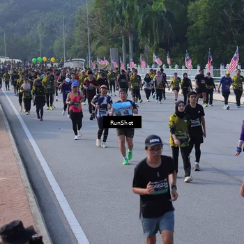 Runner Photo 7128091