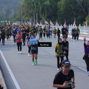 Runner Photo 7128095