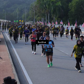 Runner Photo 7128100