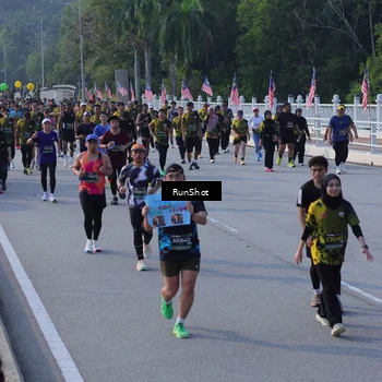Runner Photo 7128113