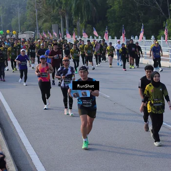 Runner Photo 7128117