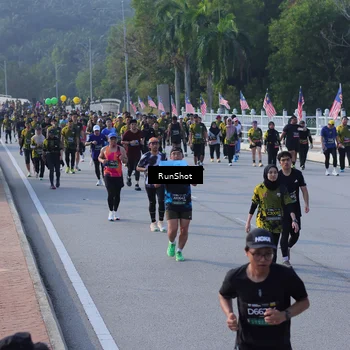 Runner Photo 7128118