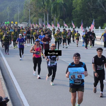 Runner Photo 7128128
