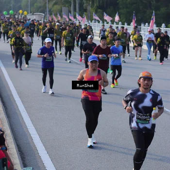 Runner Photo 7128153