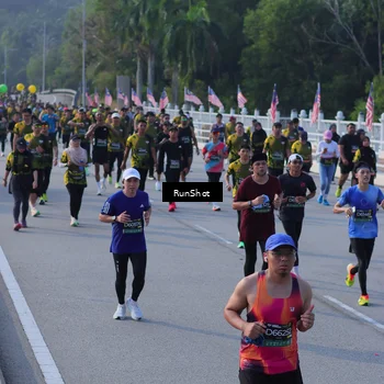Runner Photo 7128156