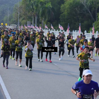 Runner Photo 7128196