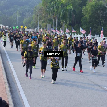 Runner Photo 7128210