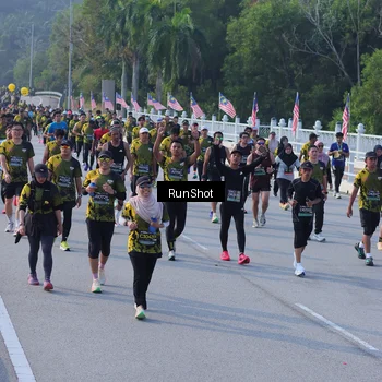 Runner Photo 7128219