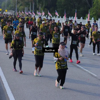 Runner Photo 7128239