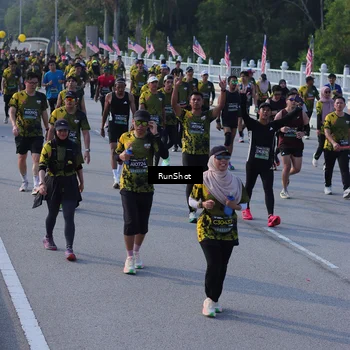 Runner Photo 7128240