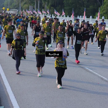 Runner Photo 7128242