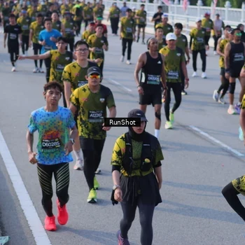 Runner Photo 7128288