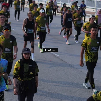Runner Photo 7128298