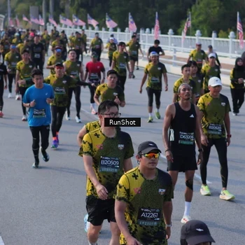 Runner Photo 7128304