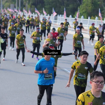 Runner Photo 7128338