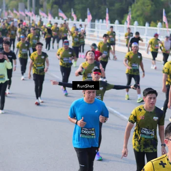 Runner Photo 7128341
