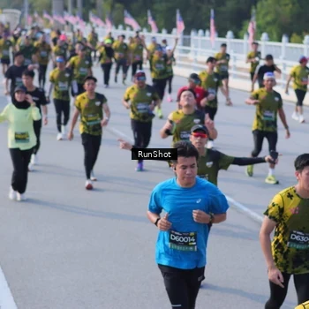Runner Photo 7128342