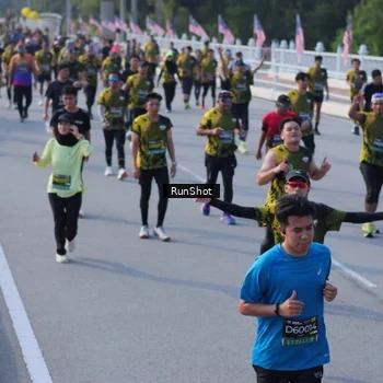 Runner Photo 7128346