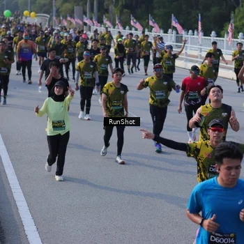 Runner Photo 7128351