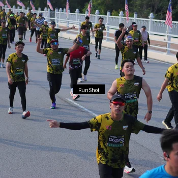 Runner Photo 7128354