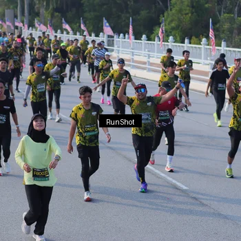 Runner Photo 7128366