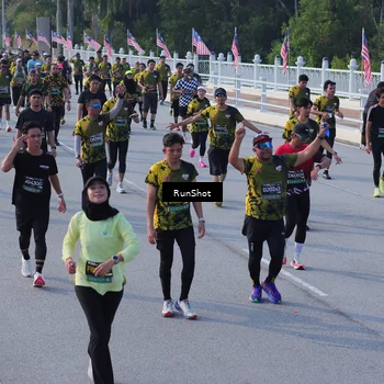 Runner Photo 7128371