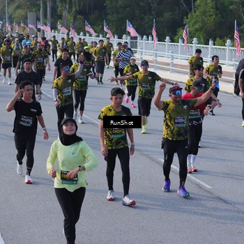 Runner Photo 7128372