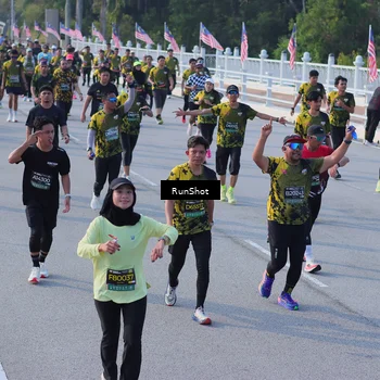 Runner Photo 7128374