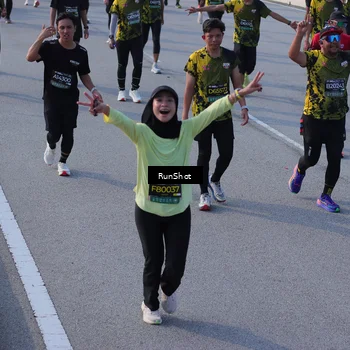 Runner Photo 7128381