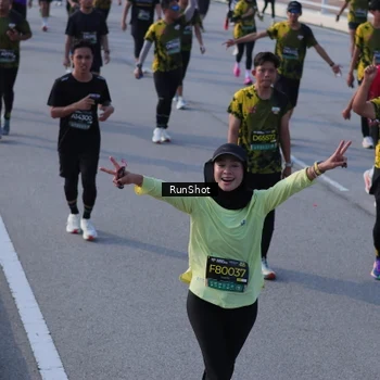 Runner Photo 7128393