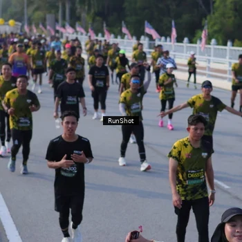 Runner Photo 7128394