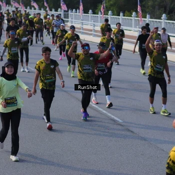 Runner Photo 7128398